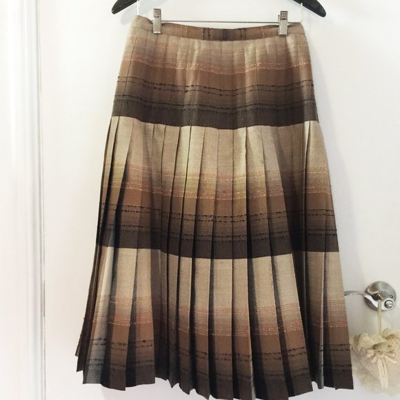 50% OFF Highland Queen long kilted skirt
